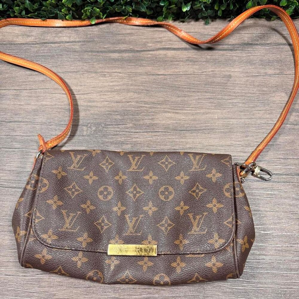 Louis-vuitton Women's Brown Bag